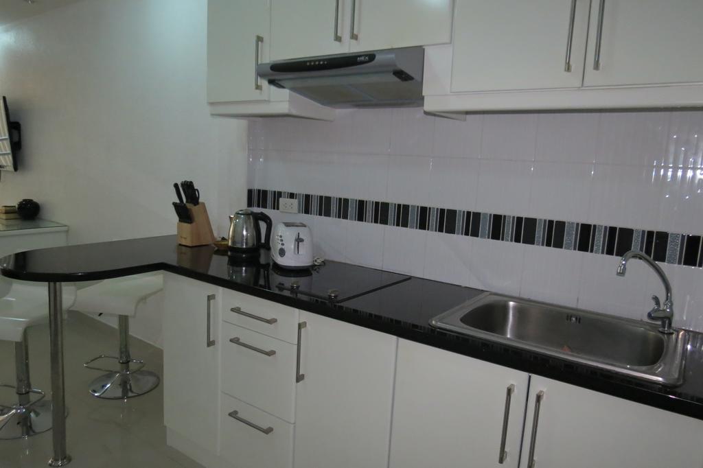 View Talay 6 Suite Apartments Pattaya Phòng bức ảnh